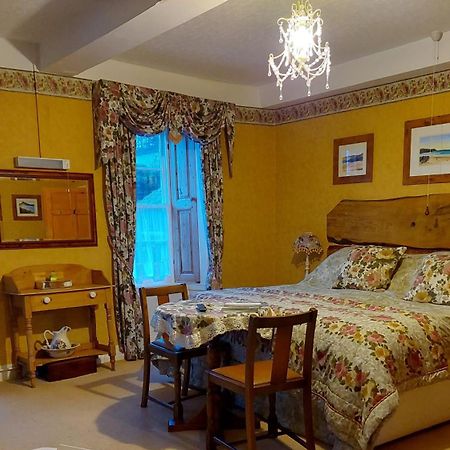 Priskilly Forest Country House Фишгард Екстериор снимка
