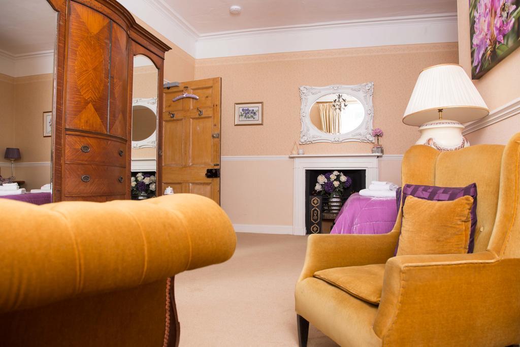 Priskilly Forest Country House Фишгард Екстериор снимка